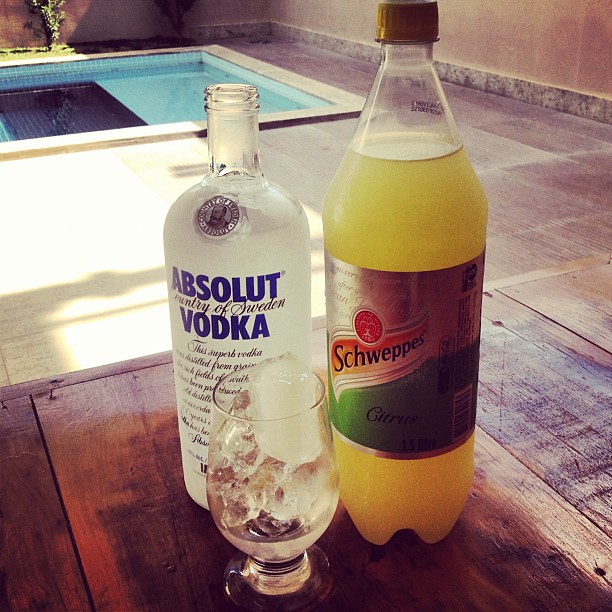 Vodka Schweppes